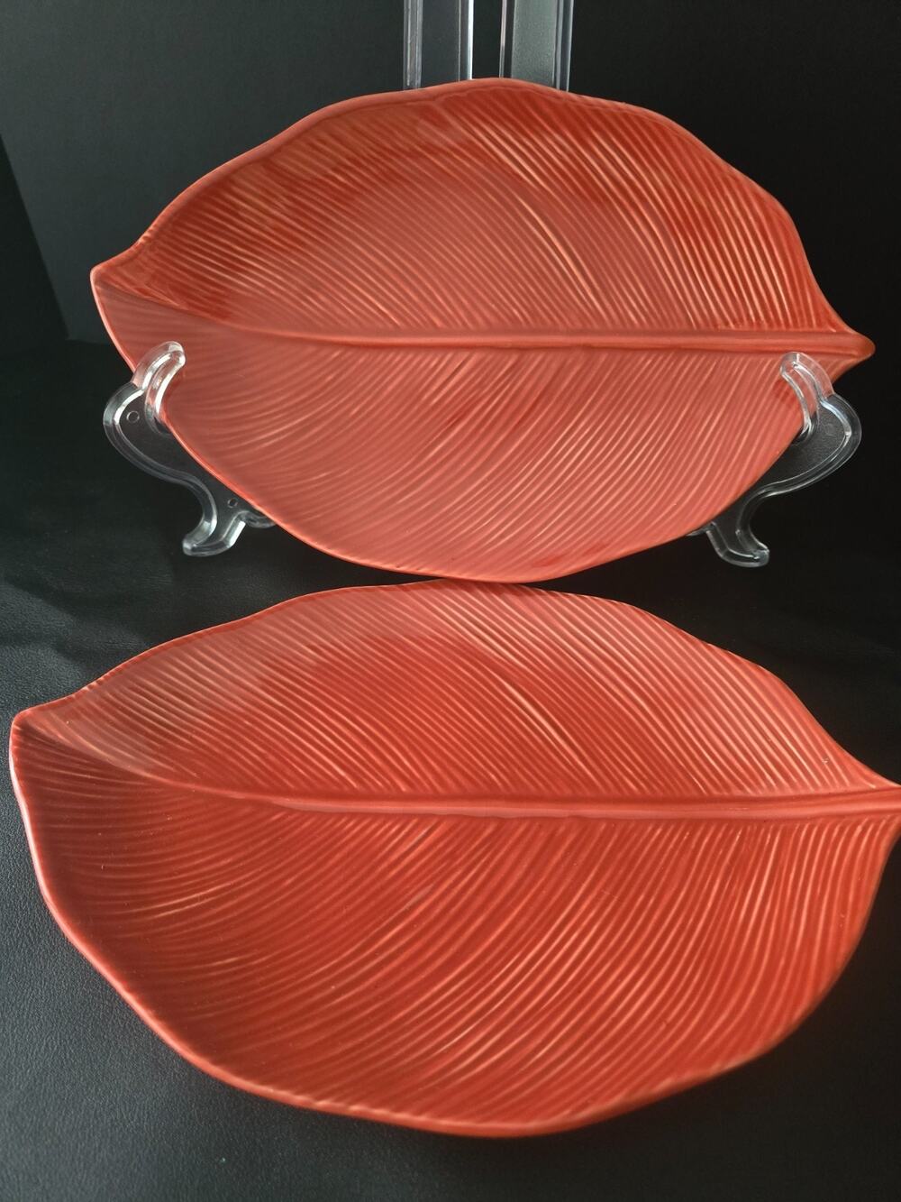 Crate & Barrel 2 Embossed Small Leaf Plates Brick 380-385 6 1/2" x 10"